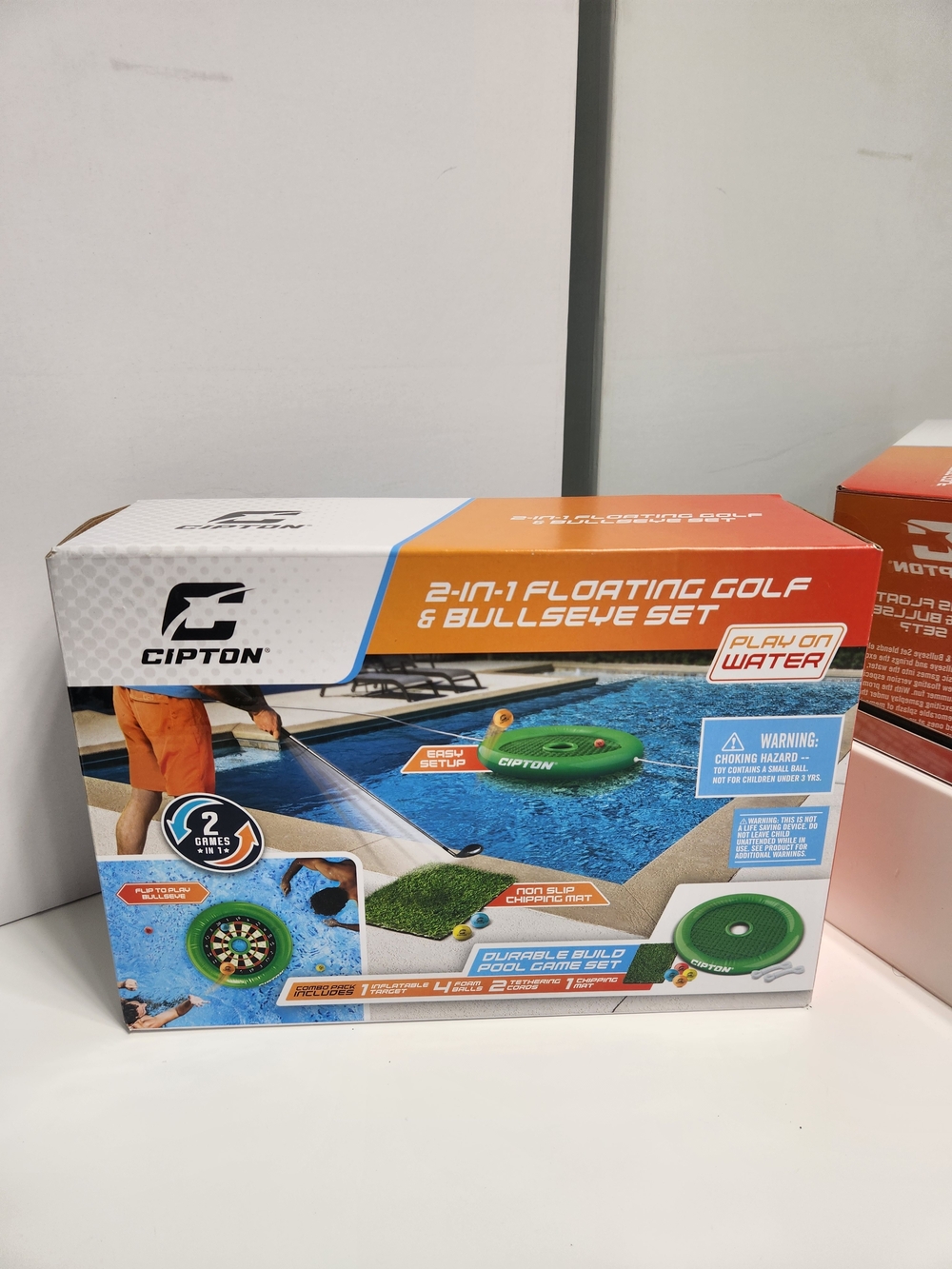 Cipton 2-in-1 Floating Golf & Bullseye Set - Pool Play Game - Picture 3 of 3